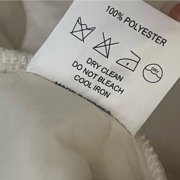 The Frankie Shop Quilted Padded Ripstop Jacket in Ivory M/L - Picture 9 of 12